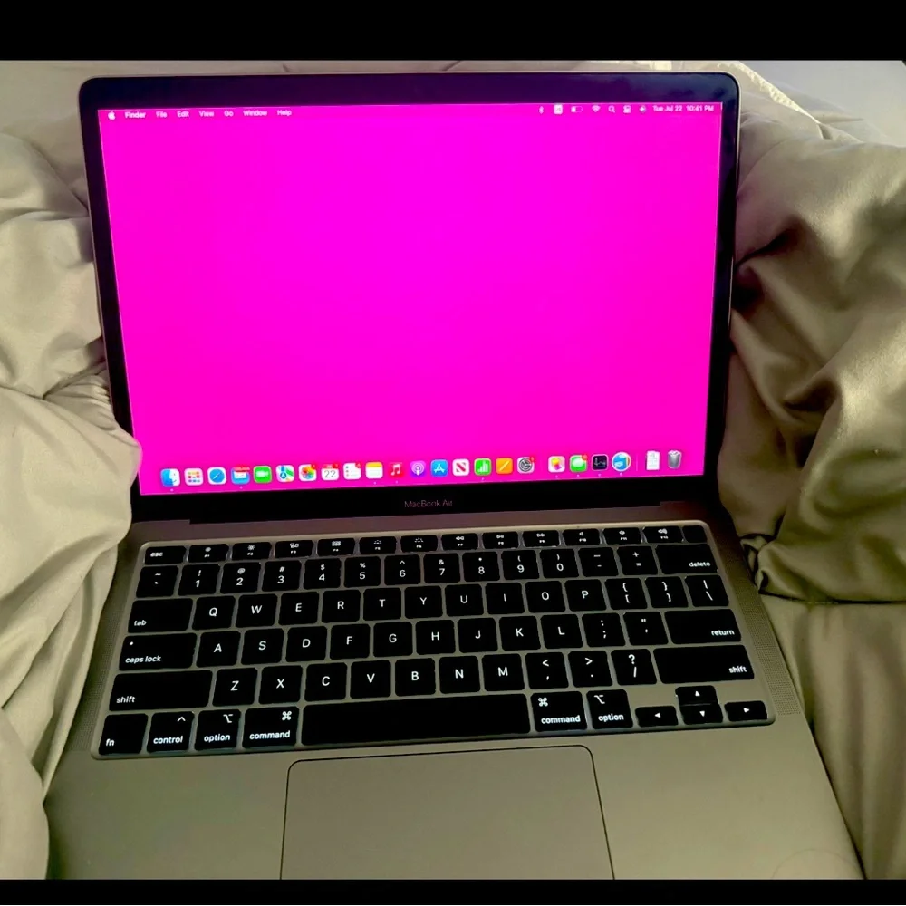 Apple MacBook Air - Silver with Black Keyboard